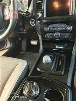 کرایسلەر 300